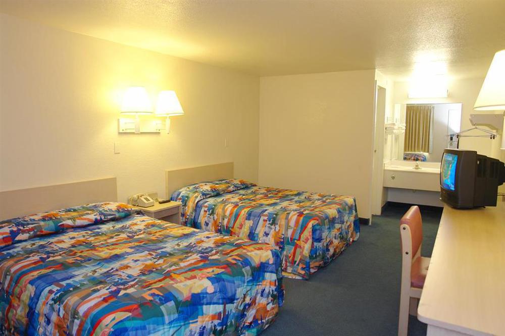 Rodeway Inn Baltimore Ruang foto